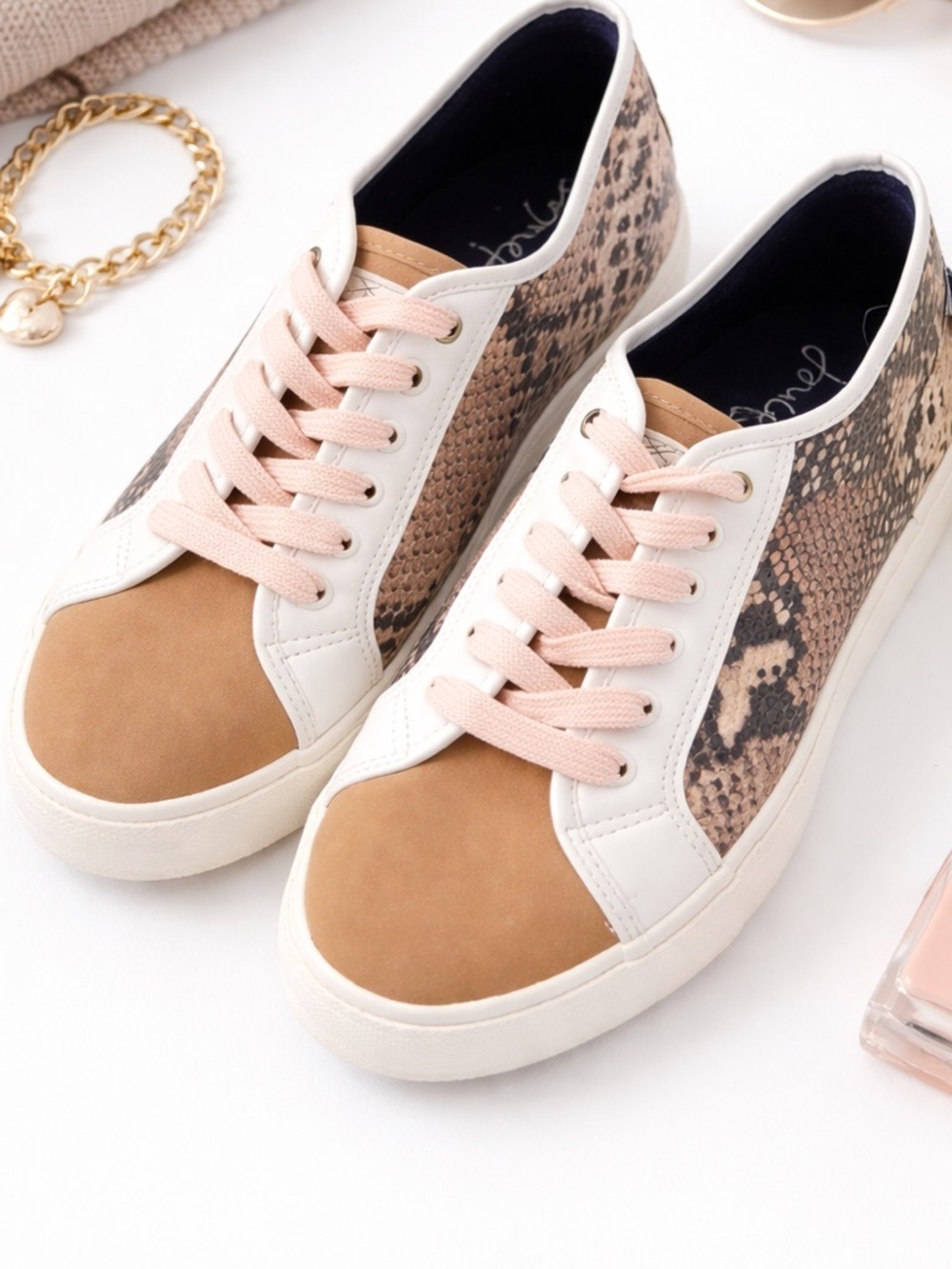 Joules Snake Print Sneakers Womenโs Size 8 US / 39 EU Casual Lace Up